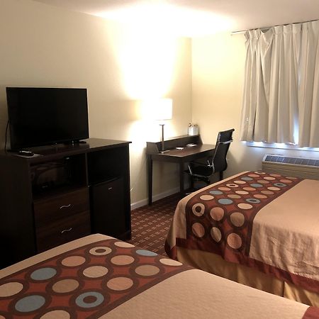 Super 8 By Wyndham Plover Stevens Point Area Εξωτερικό φωτογραφία