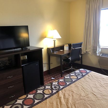 Super 8 By Wyndham Plover Stevens Point Area Εξωτερικό φωτογραφία